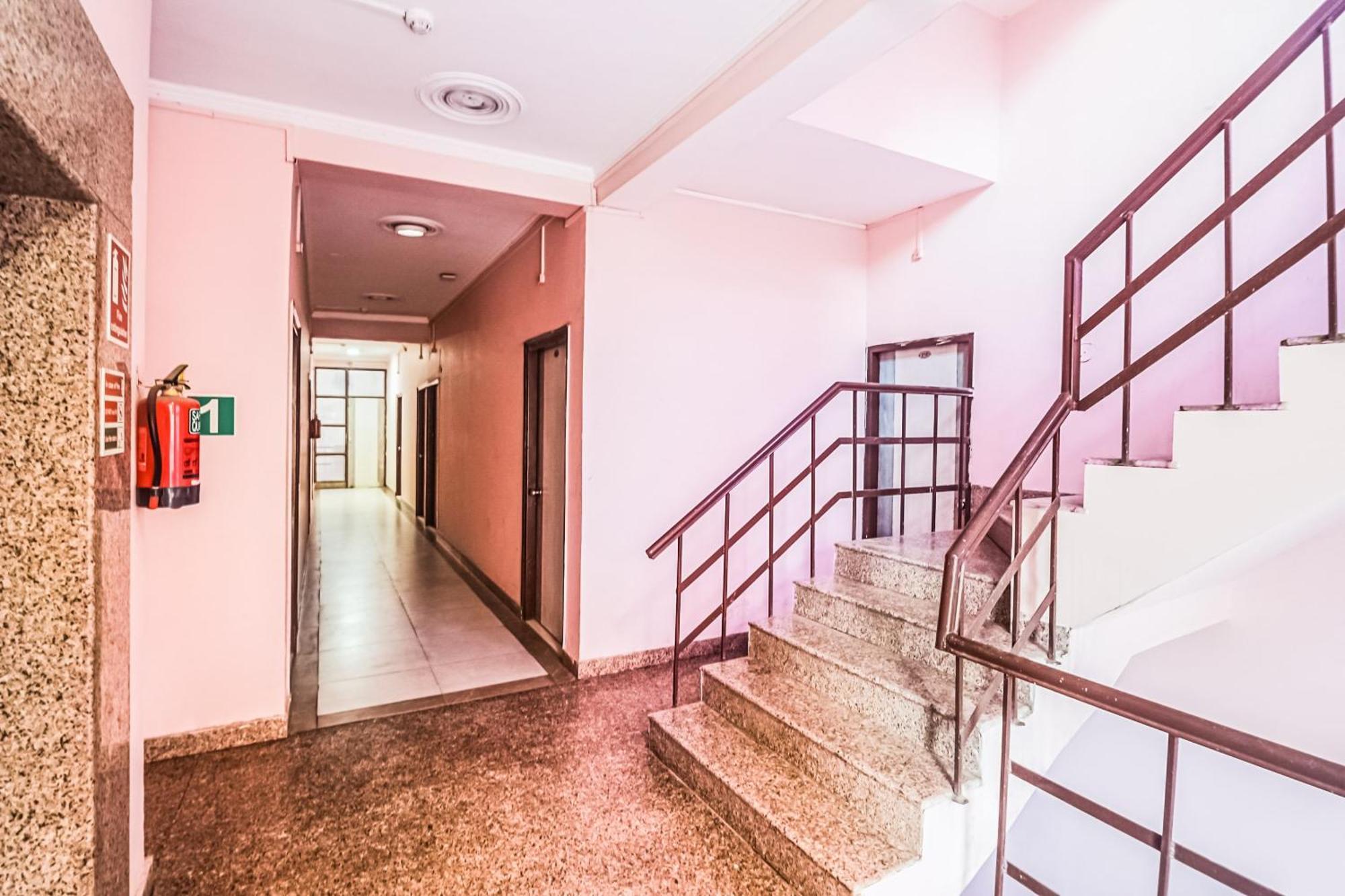 Hotel O Avni Residency Gurgaon Eksteriør billede